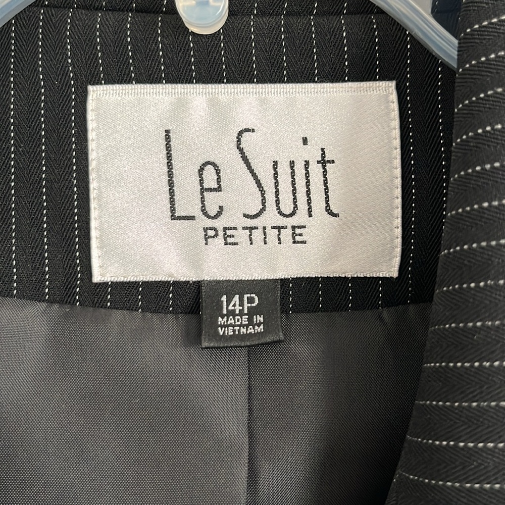 Le Suit Petite Black pin stripe Suit Blazer and Skirt - Picture 4 of 14